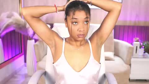 Electra Jones online show from November 5, 2025, 11:32 am