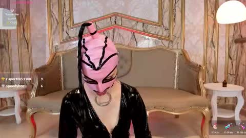 Snapshot of electraraptiss chatting on November 10, 2025, 8:52 pm - online show from November 10, 2025, 8:52 pm