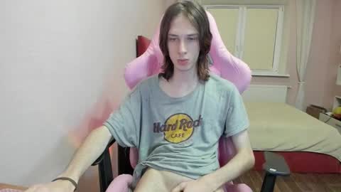 Snapshot of eleganc3 chatting on October 28, 2025, 7:38 pm eleganc3 online show from October 28, 2025, 7:38 pm