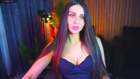 elegant_mysterious online show from February 28, 2026, 11:39 pm