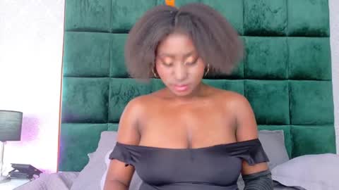 elektradoll1 online show from April 25, 2026, 1:41 pm