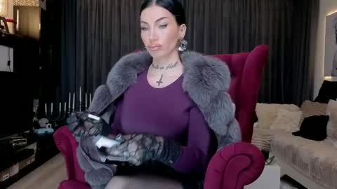 Snapshot of elektravelvet chatting on December 4, 2024, 9:51 am ElektraSheDemon online show from December 4, 2024, 9:51 am