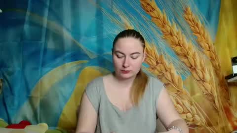 Elena online show from May 5, 2026, 7:38 am