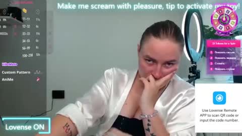 Snapshot of elena_maeer chatting on July 20, 2026, 12:51 pm Elena online show from July 20, 2026, 12:51 pm