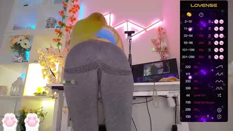 Snapshot of elena_marilyn chatting on September 10, 2025, 7:14 pm Elena online show from September 10, 2025, 7:14 pm