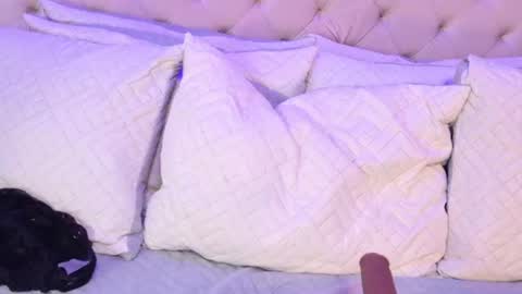 Snapshot of elena_mature chatting on July 19, 2026, 11:47 am Elena online show from July 19, 2026, 11:47 am