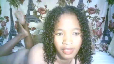 Snapshot of elenah0123 chatting on April 7, 2026, 8:04 am elenah013 online show from April 7, 2026, 8:04 am