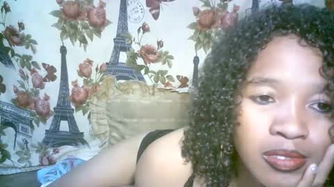 Snapshot of elenah0123 chatting on April 11, 2026, 8:18 am elenah013 online show from April 11, 2026, 8:18 am