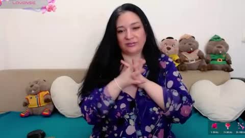 Snapshot of elenatroyy chatting on July 21, 2026, 7:49 pm ElenaTroyy online show from July 21, 2026, 7:49 pm
