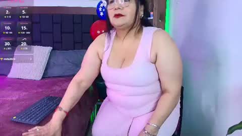 elenna_boobs_ online show from July 15, 2026, 8:47 pm