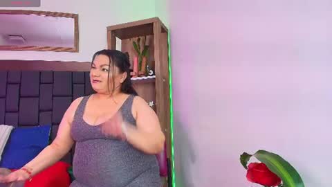 elenna_boobs_ online show from July 24, 2026, 3:37 am