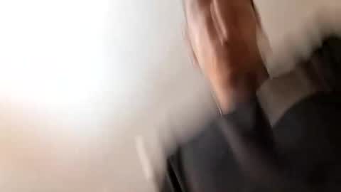 elfierros08 online show from March 17, 2026, 9:45 am