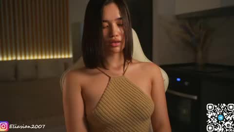 Snapshot of eli_asian chatting on June 5, 2026, 3:29 pm Eli online show from June 5, 2026, 3:29 pm