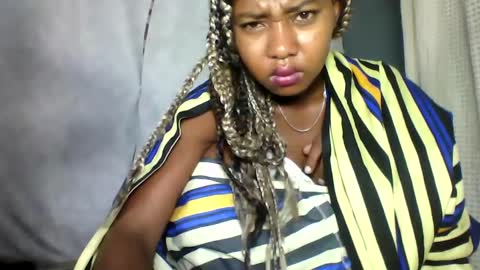 elia011 online show from January 23, 2025, 2:44 am