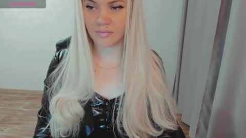 Ella online show from February 3, 2025, 6:45 am