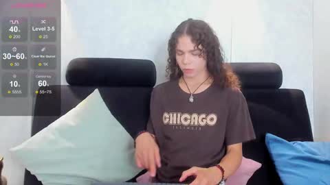 Snapshot of elian___ chatting on September 13, 2025, 2:50 pm Elian online show from September 13, 2025, 2:50 pm