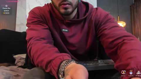 Snapshot of eliankeiser chatting on November 24, 2025, 12:27 pm Elian online show from November 24, 2025, 12:27 pm