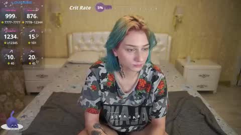 Luna online show from October 13, 2025, 9:26 pm