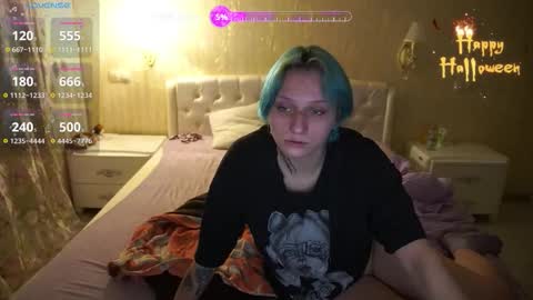 Luna online show from November 1, 2025, 2:52 pm