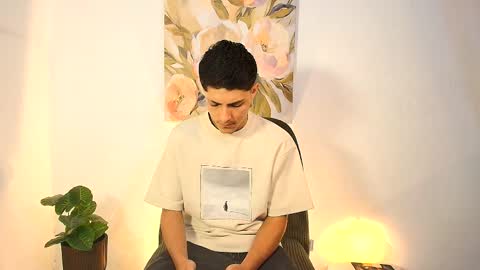 Snapshot of elias_salvatore_ chatting on May 29, 2026, 1:31 pm elias_salvatore_ online show from May 29, 2026, 1:31 pm