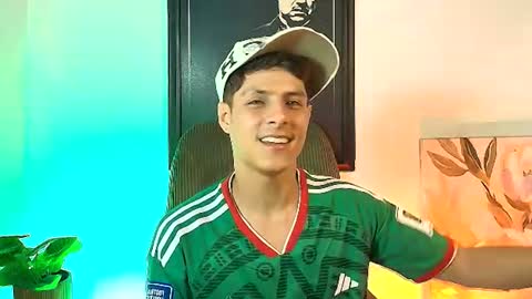 Snapshot of elias_salvatore_ chatting on June 25, 2026, 2:32 pm elias_salvatore_ online show from June 25, 2026, 2:32 pm