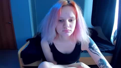 elieiza_xo online show from March 10, 2026, 10:20 am