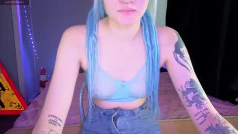 Snapshot of elieiza_xo chatting on July 16, 2026, 9:04 am elieiza_xo online show from July 16, 2026, 9:04 am