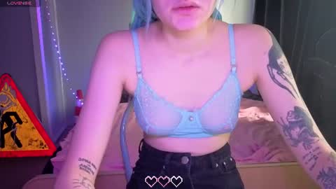 Snapshot of elieiza_xo chatting on July 21, 2026, 9:11 am elieiza_xo online show from July 21, 2026, 9:11 am