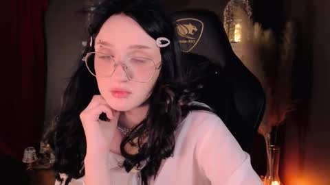 Ellie online show from September 16, 2025, 8:32 pm