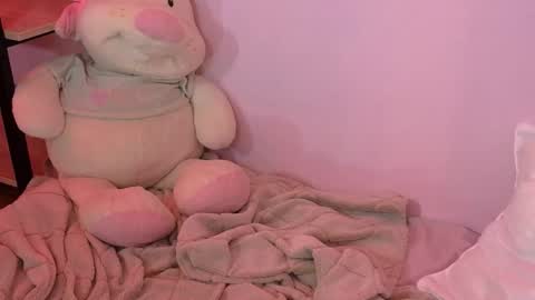 Ellie online show from October 17, 2025, 5:43 am