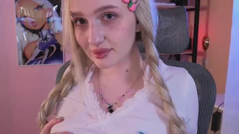 Ellie online show from April 25, 2026, 5:21 am