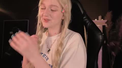 Ellie online show from May 2, 2026, 5:34 am