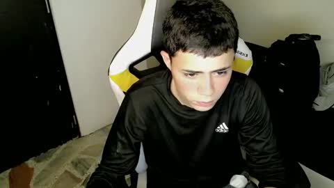 Snapshot of elii_797 chatting on October 5, 2025, 5:22 pm bby-santy online show from October 5, 2025, 5:22 pm