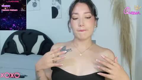 eliiih_ online show from June 19, 2026, 2:05 am
