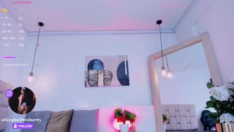 E L I I Z A B E T H   online show from December 12, 2024, 4:26 am