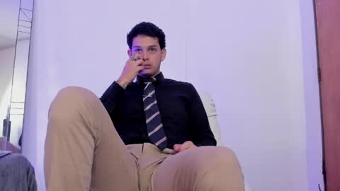 elijah_stoone online show from April 23, 2026, 12:29 pm