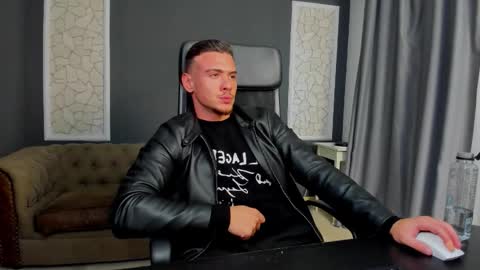 ElijahThorne online show from March 17, 2026, 10:29 am