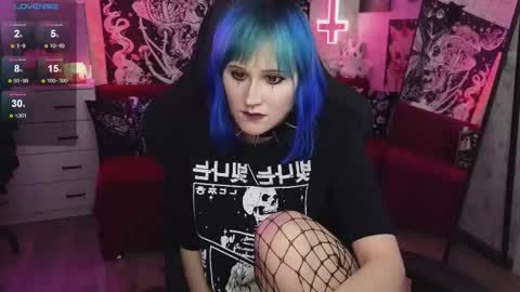 Snapshot of elika_kay chatting on October 4, 2025, 10:30 pm MORE ME online show from October 4, 2025, 10:30 pm
