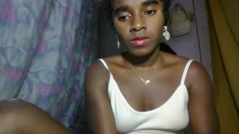 elina981 online show from April 30, 2026, 10:43 am
