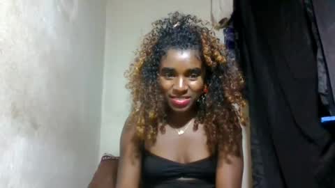 Snapshot of elina981 chatting on June 30, 2026, 2:07 pm elina981 online show from June 30, 2026, 2:07 pm