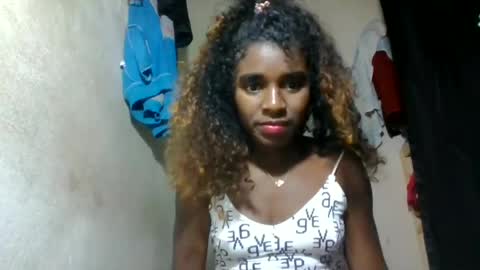 Snapshot of elina981 chatting on July 9, 2026, 9:13 am elina981 online show from July 9, 2026, 9:13 am