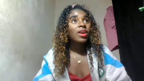 Snapshot of elina981 chatting on July 11, 2026, 9:01 am elina981 online show from July 11, 2026, 9:01 am
