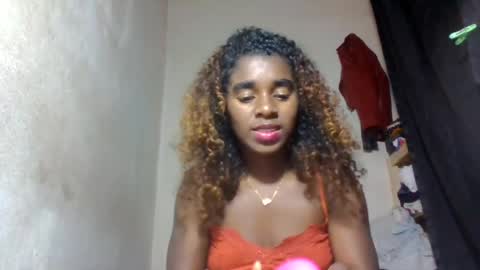 Snapshot of elina981 chatting on July 14, 2026, 7:13 am elina981 online show from July 14, 2026, 7:13 am