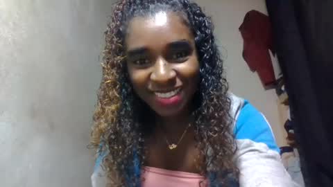 Snapshot of elina981 chatting on July 15, 2026, 7:35 am elina981 online show from July 15, 2026, 7:35 am