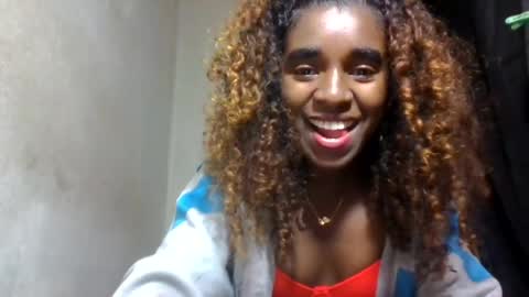 Snapshot of elina981 chatting on July 17, 2026, 11:28 am elina981 online show from July 17, 2026, 11:28 am