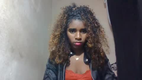 Snapshot of elina981 chatting on July 27, 2026, 8:43 am elina981 online show from July 27, 2026, 8:43 am