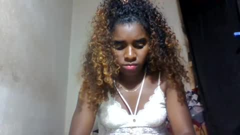 Snapshot of elina981 chatting on July 28, 2026, 7:39 pm elina981 online show from July 28, 2026, 7:39 pm