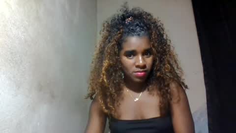 Snapshot of elina981 chatting on July 30, 2026, 6:23 am elina981 online show from July 30, 2026, 6:23 am