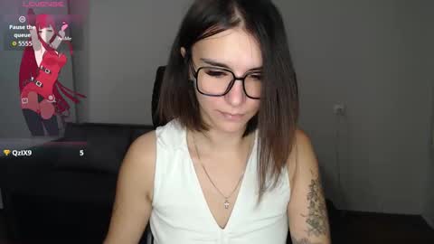 Snapshot of elina_posh chatting on December 4, 2025, 4:05 pm Liza online show from December 4, 2025, 4:05 pm