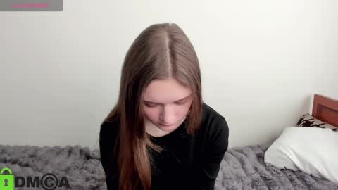 elina_x online show from April 16, 2026, 7:31 am